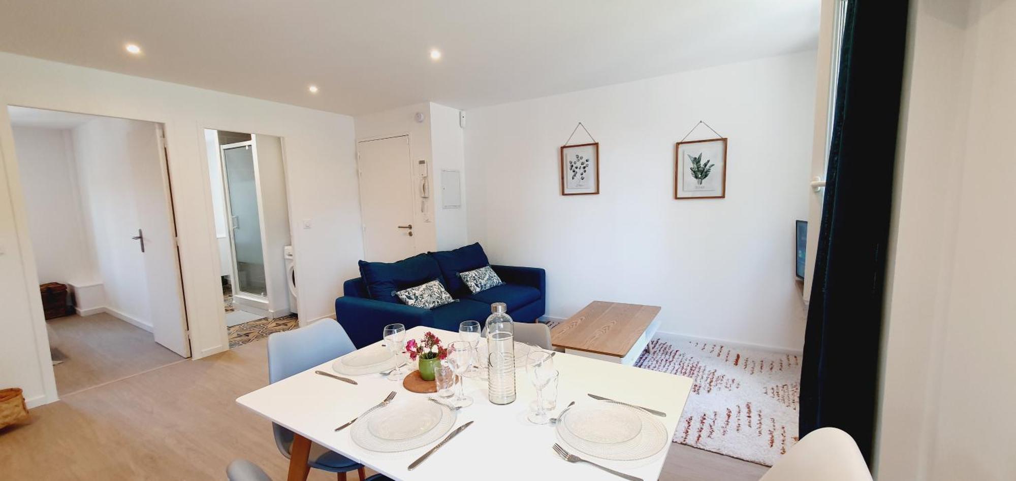 Via Domitia Apartamento *