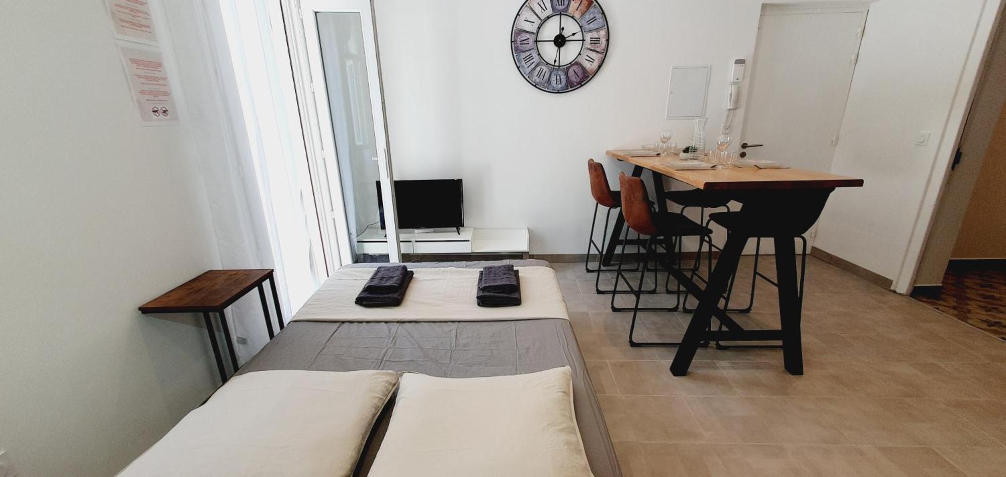 Via Domitia Apartamento